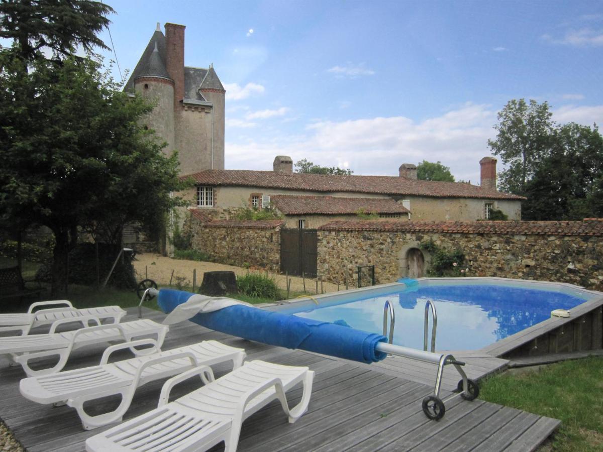 Magnificent Holiday Home With Pool Saint-Paul-du-Bois ห้อง รูปภาพ